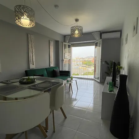 Moderno A 1km De La Playa De Apartment *